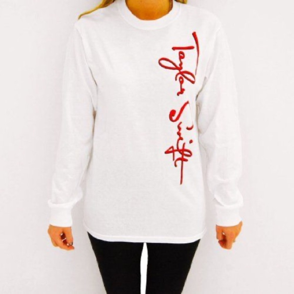 Rare vintage Taylor Swift Speak Now Tour long sleeve shirt, size medium